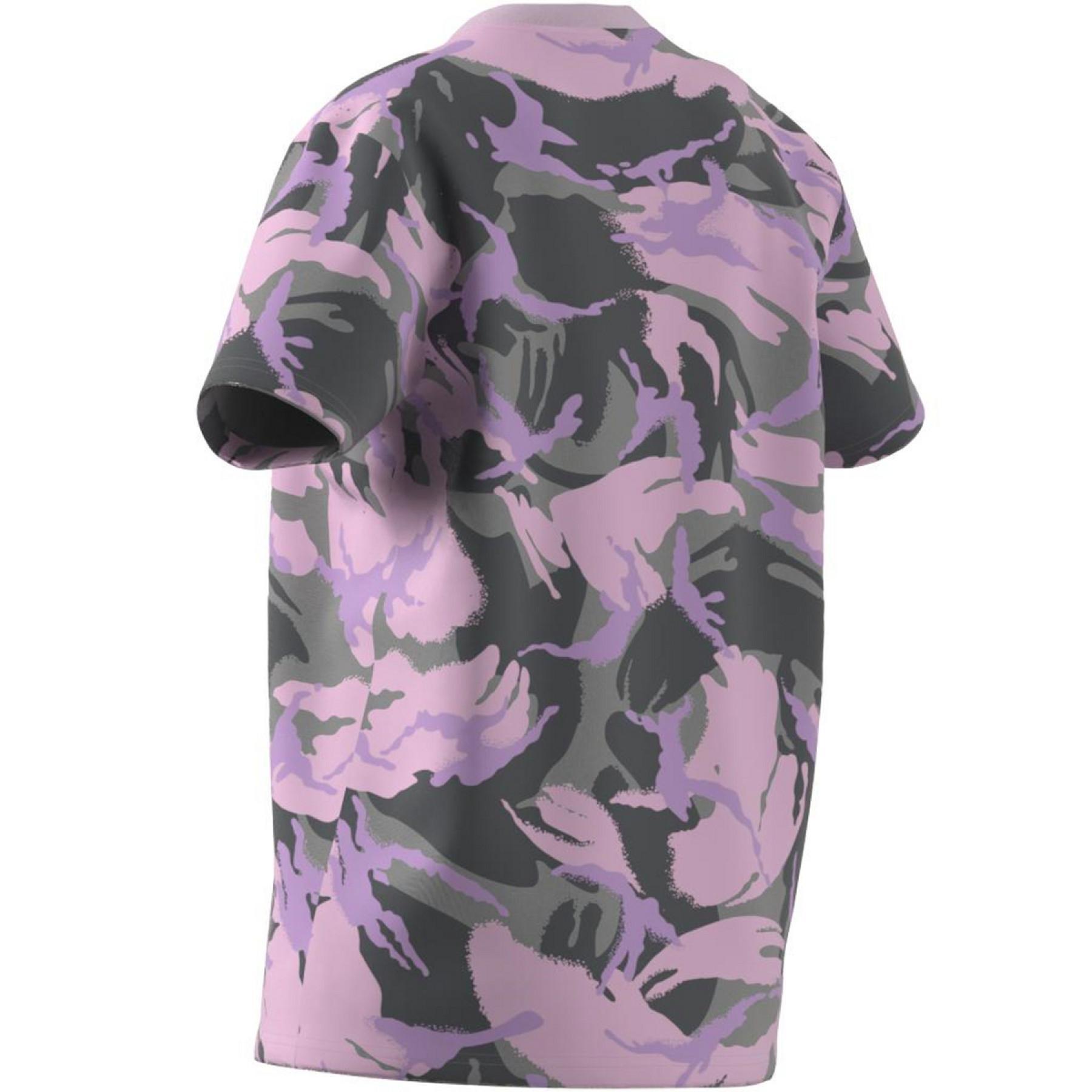 Camiseta de mujer adidas Essentials Boyfriend Camouflage