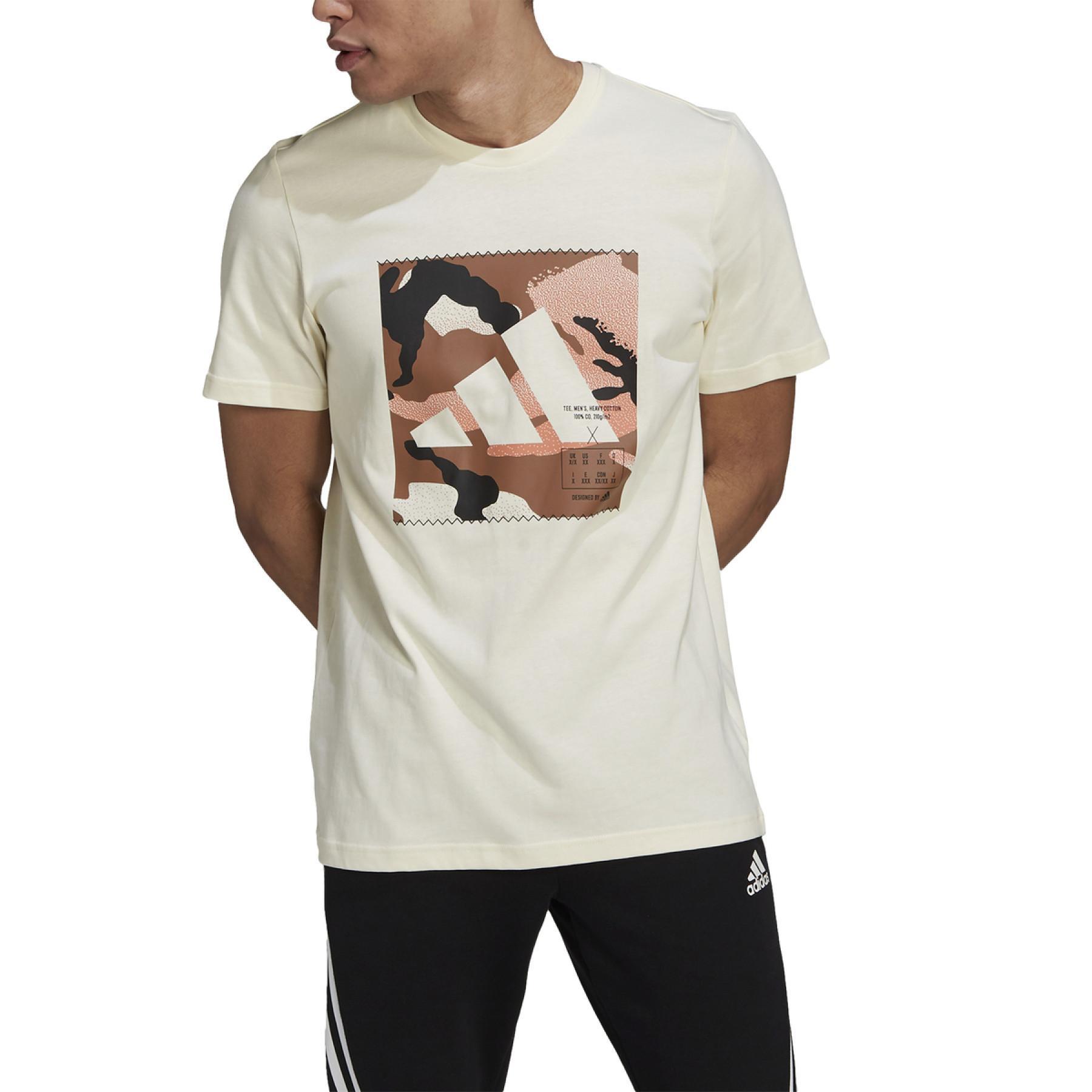 Camiseta adidas Camo BOS Graphic