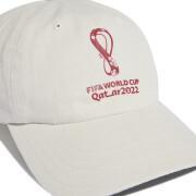 Gorra con emblema oficial adidas FIFA World Cup Qatar 2022